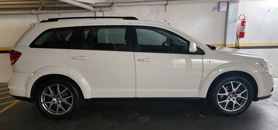 FIAT FREEMONT 2.4 PRECISION 16V GASOLINA 4P AUTOMÁTICO